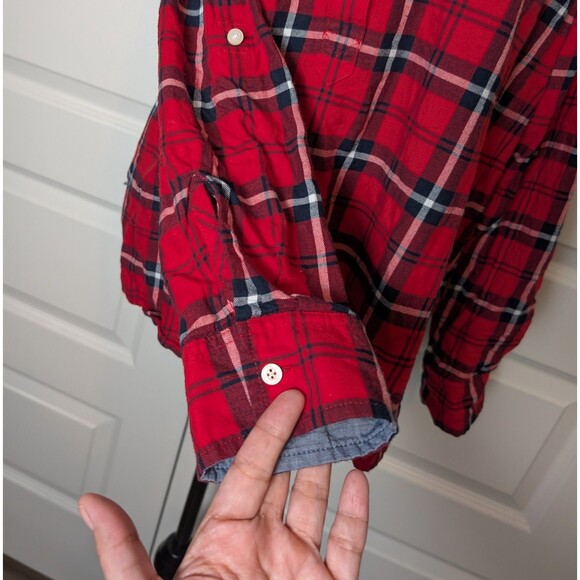 Tommy Hilfiger Size L Blouse Flannel Buttons Red Plaid Roll Tab Sleeve Logo - Picture 7 of 11